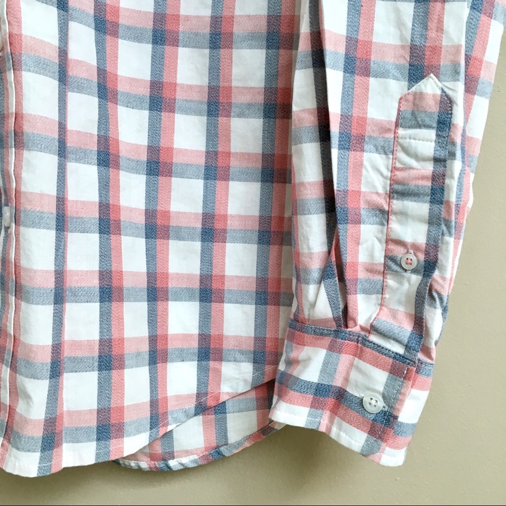 NWT Old Navy Men’s The Classic Shirt - Picture 2 of 3